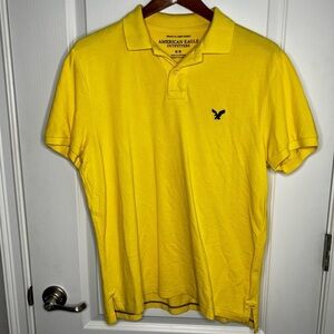 American Eagle Outfitters short sleeve polo shirt yellow medium
